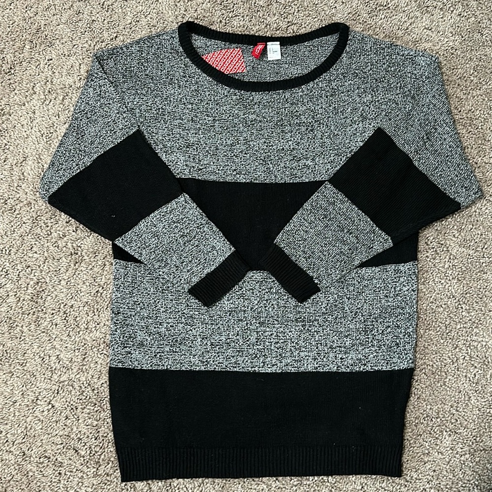 NWT H&M sweater